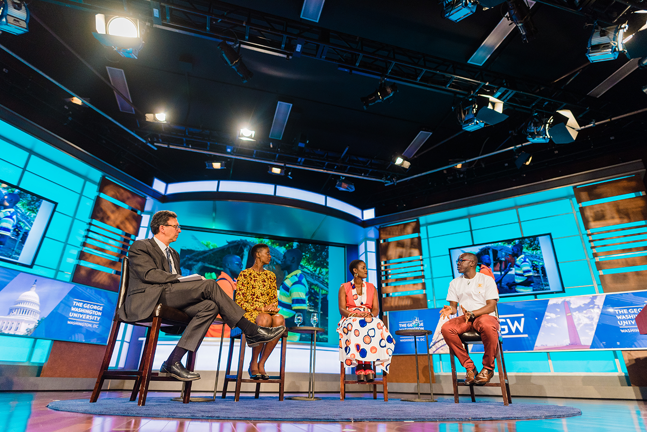 Frank Sesno (left) engages Olorunfunmi Adebajo (left-center), Rachel Kalera Mhango (right-center), and Nana Boakye-Yiadom in a conversation about storytelling in their countries and conveying big ideas.
